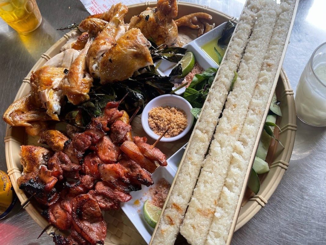 Gà nướng cơm lam